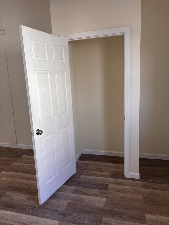 Foto del edificio - Walk everywhere - Charming Studio Loft in the Heart of Bath, Maine!