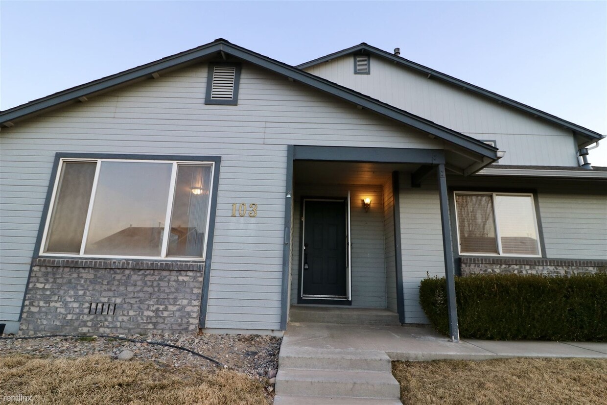103 Palmer Dr, Dayton, NV 89403 Condo for Rent in Dayton, NV