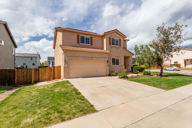 Foto del edificio - Bright & Beautiful Fairfax Home with Finished Basement!!