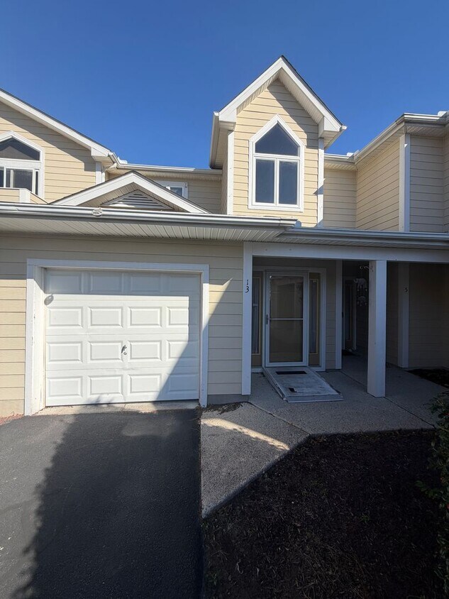 Foto principal - 13 Pecan Ct