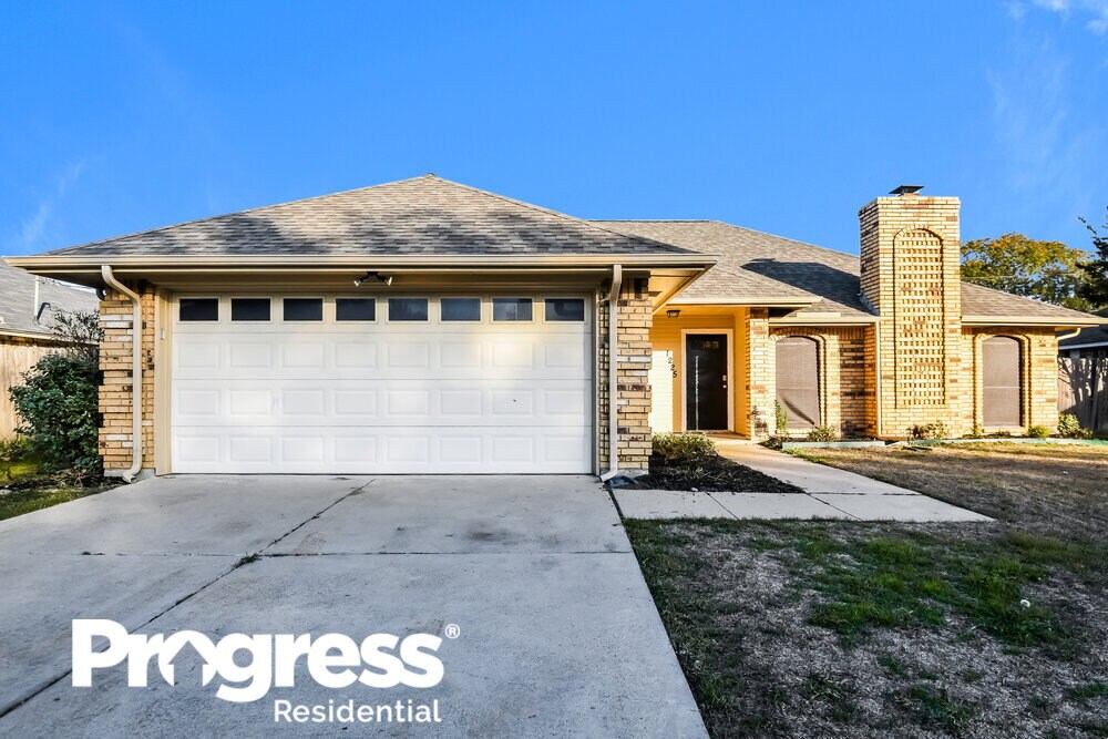 1225 Cozby St W, Benbrook, TX 76126 House Rental in Benbrook, TX