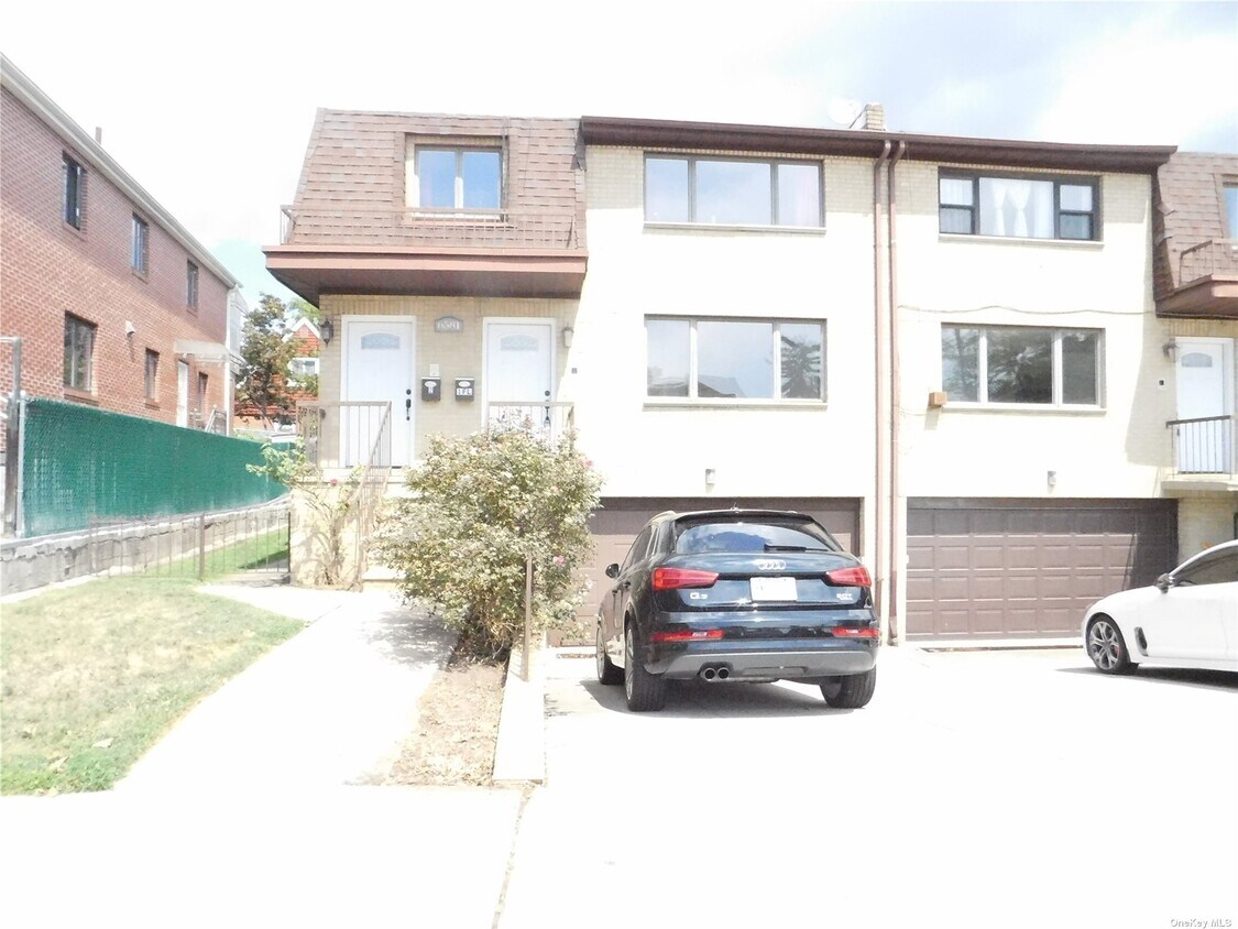 Foto principal - 65-81-81 Fitchett St