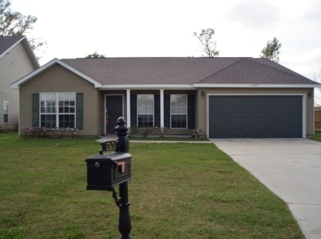 Foto del edificio - 4 br house in Prairieville!