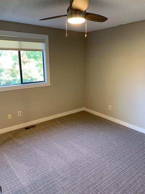 Building Photo - 14893 NW Hunters Dr