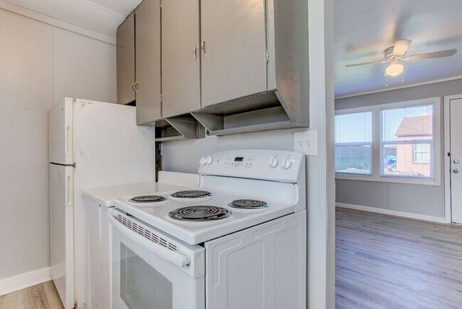 Foto del edificio - Beautiful 1 bed/ 1 bath ready for you to c...