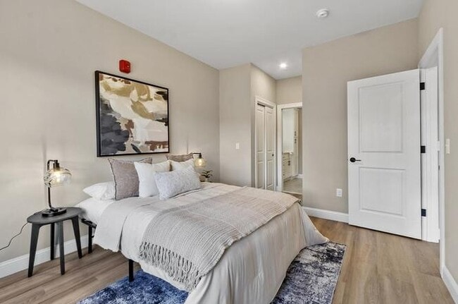 Building Photo - Modern 1 Bed + 1.5 Bath with In-Unit Laundry, Central AC, and Carport – Prime Anaheim Location