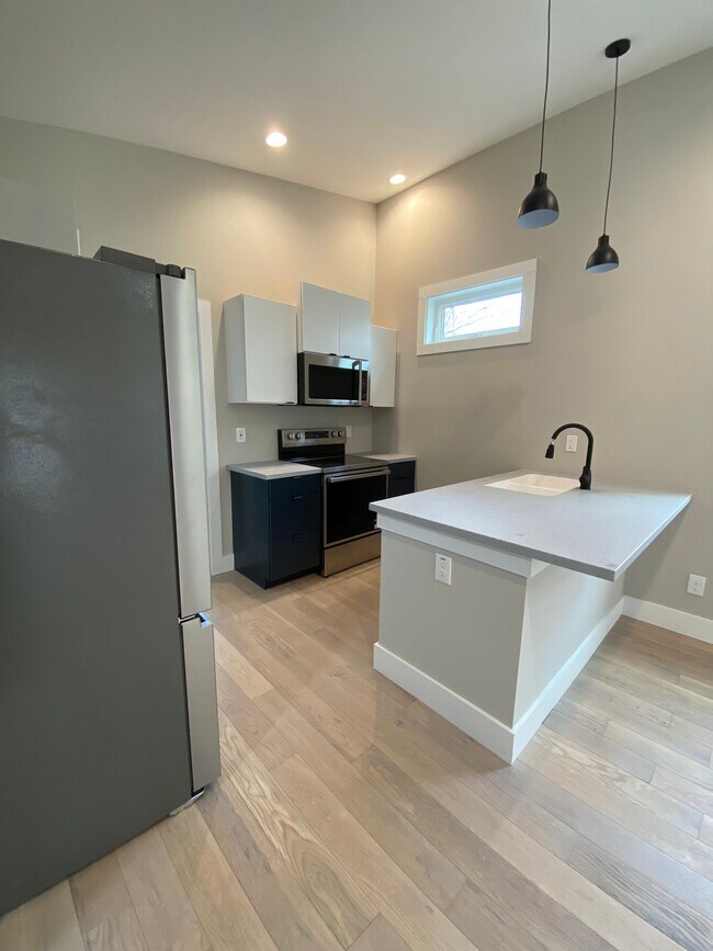 60 Albemarle Rd, Asheville, NC 28801 Condo for Rent in Asheville, NC