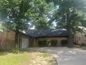 Building Photo - 22707 Cranberry Trail