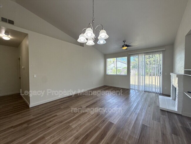 Building Photo - 403 Munden Ct