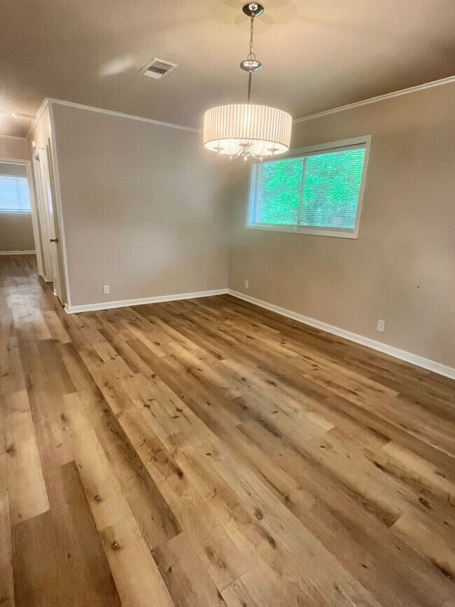 Foto del edificio - 3501 Robinhood - 3 Bedroom 1 Bath - TISD