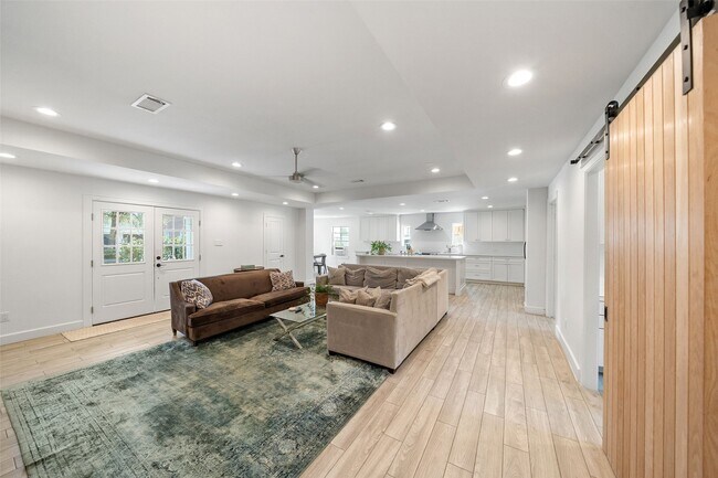 Foto del edificio - 3310 Durness Way