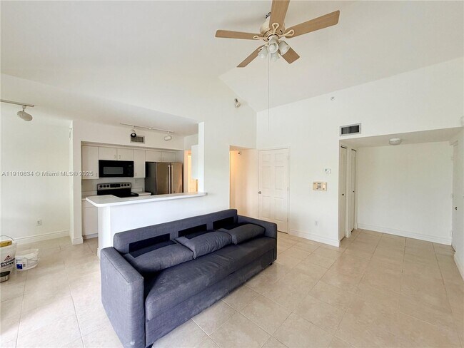 Foto del edificio - 2600 S University Dr