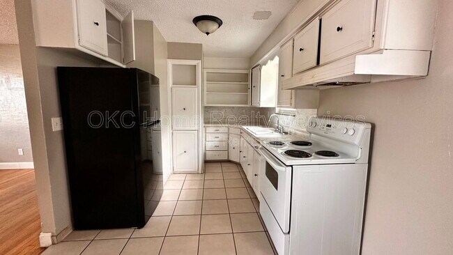 Foto del edificio - 6808 NW 59th St