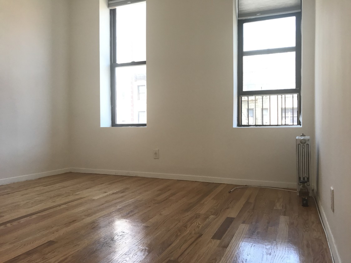 Foto principal - 85 E 4th St