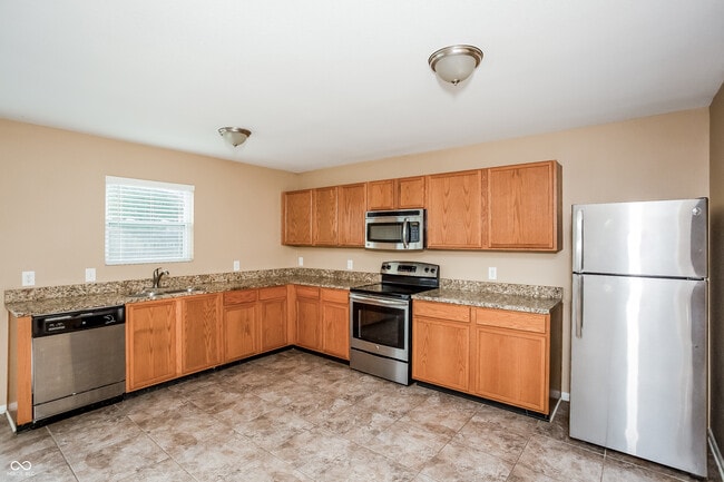 Building Photo - 10902 Spirit Dr