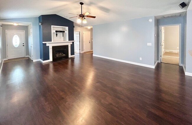 Building Photo - 245 Cardinal Pne Ln
