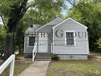 Building Photo - 803 Roberson St