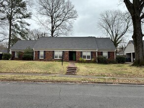 Building Photo - 1566 Arcadia St