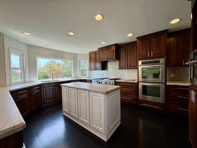Building Photo - 4925 Regla Ct