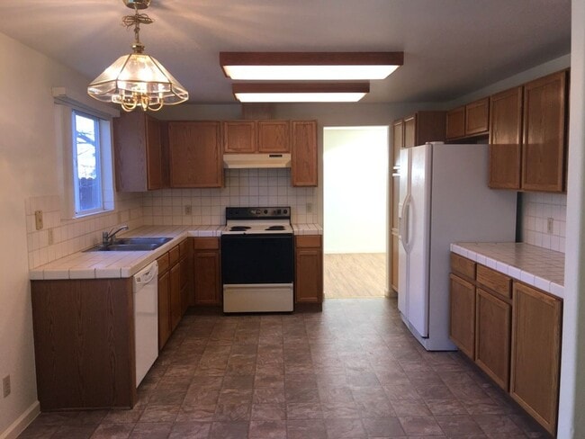Foto del edificio - NW Reno Two Story - Beautiful Landscaping ...