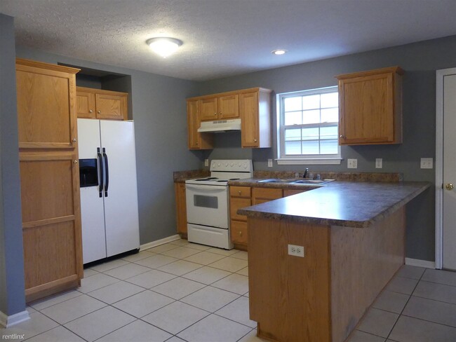 Building Photo - 2 br, 1 bath Duplex - 5129 Whirl a Way Ln ...