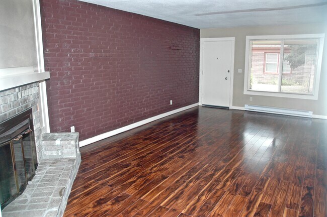 Photo - 7026 SE Woodward Townhome