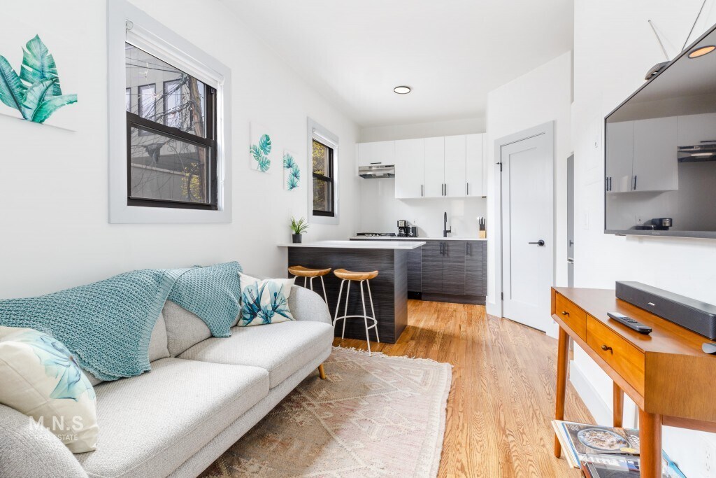 Primary Photo - 68 North 8th Street