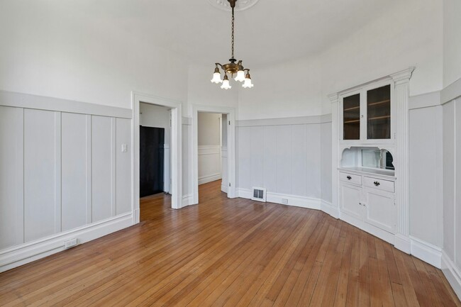 Foto del edificio - 263-267 S Van Ness Ave