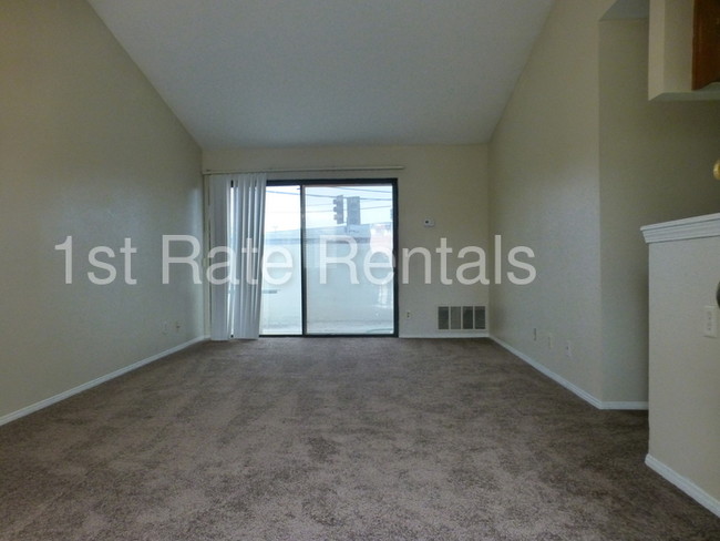 Foto del edificio - 9505 Arlington Ave