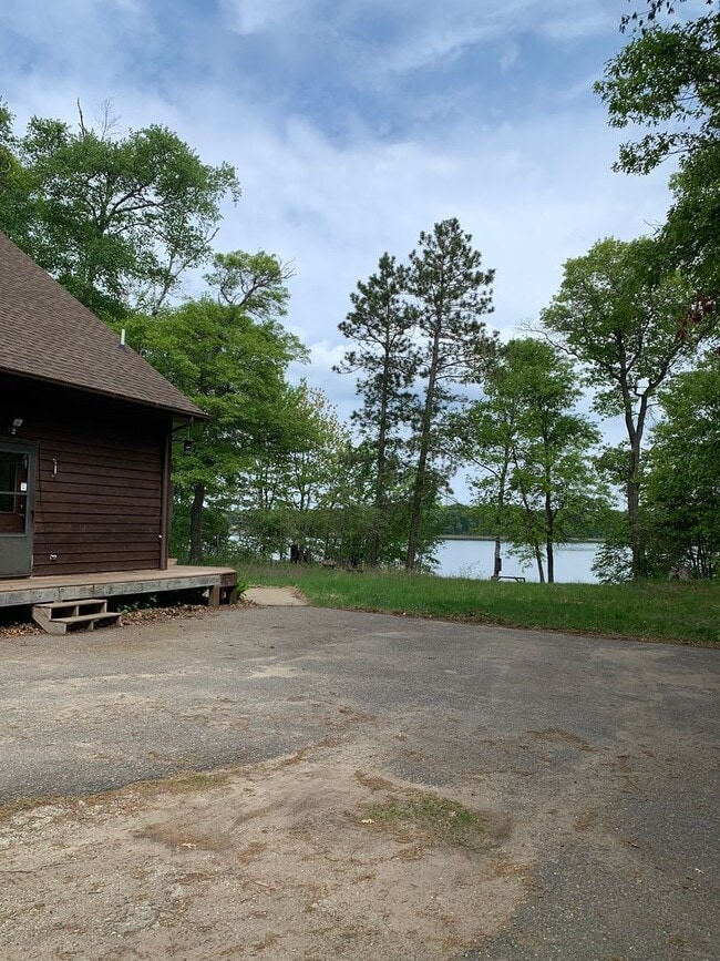 Building Photo - 3 Bedroom Plus loft, 1-3/4 Bathrooms Home in Brainerd, MN on Lake Hartley