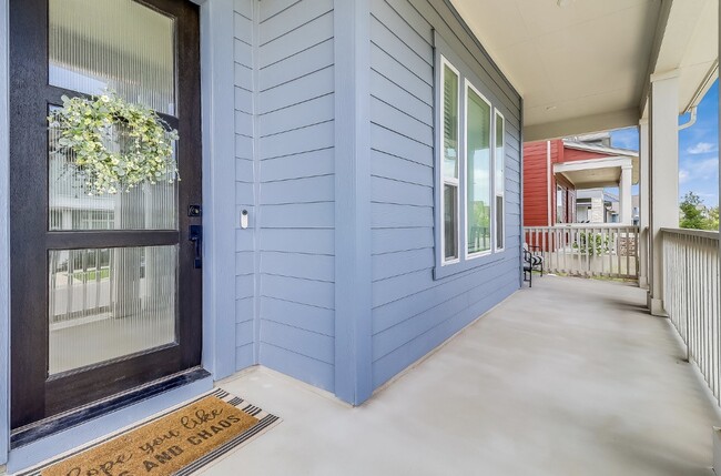 Building Photo - 6006 Rangeland Rd