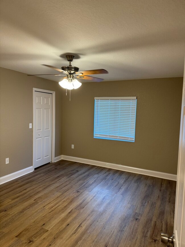 Building Photo - 1149 Sycamore St