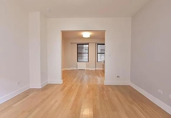Building Photo - 308 W 30th St