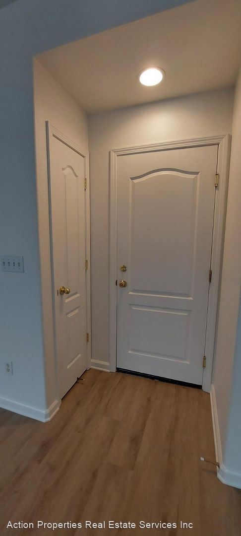 Foto del edificio - 4 br, 2.5 bath House - 663 Danby Lane