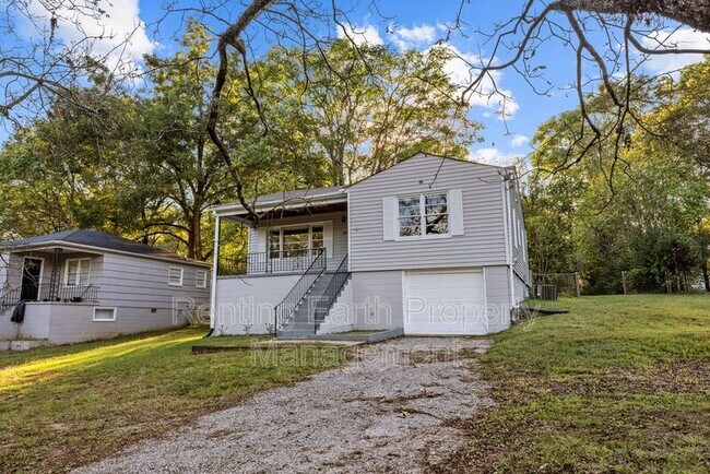 Foto del edificio - 932 5 Mile Rd