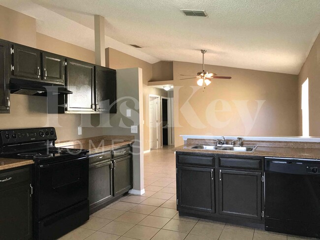 Building Photo - 6524 Viewpoint Ct