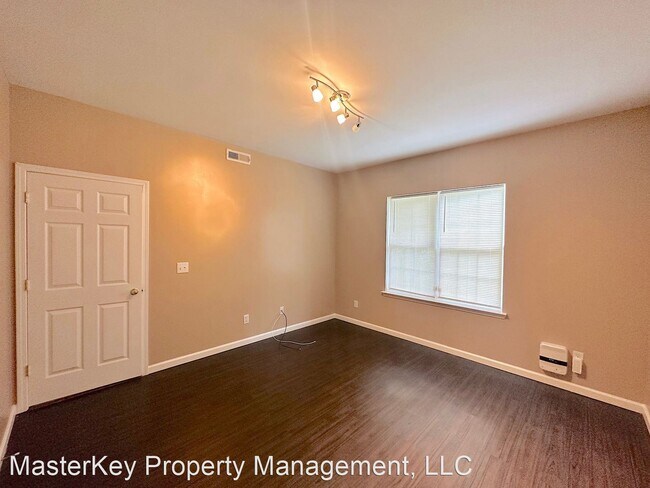 Building Photo - 2 br, 2.5 bath House - 204 Chandler Chase Ct