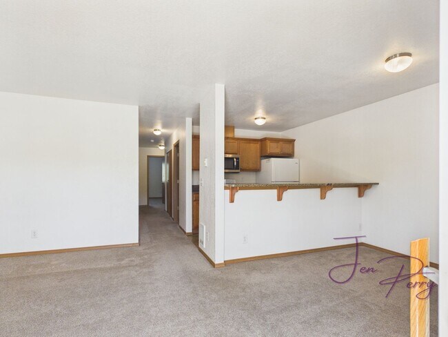 Foto del edificio - 5747 Fallbrook Ln