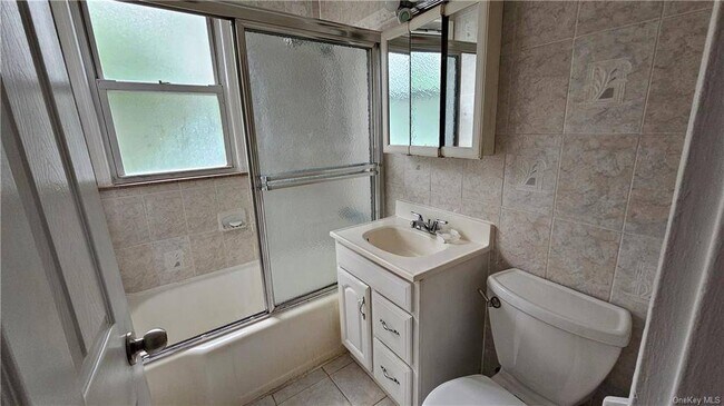 Foto del edificio - 14 Wainwright Ave