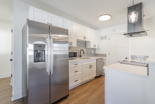 Foto del edificio - 404 Kirby Dr