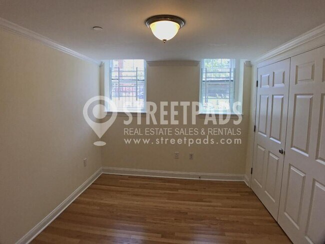 Building Photo - 1 bedroom in Cambridge MA 02138