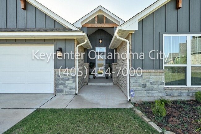 Building Photo - 4200 NW 156th Terrace