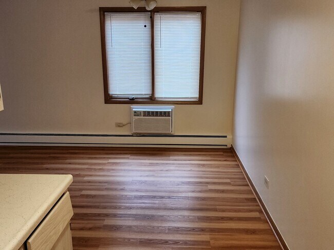 Foto del edificio - 10431 S Keating Ave