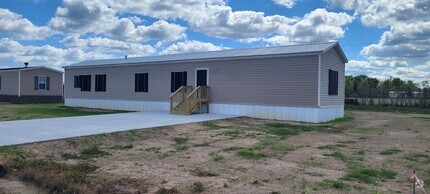 Building Photo - 184 Harvey Rd