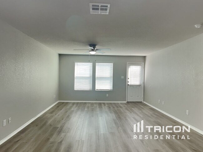 Building Photo - 438 Moonvine Way New Braunfels TX