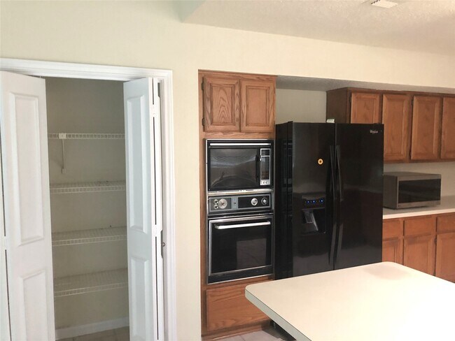 Foto del edificio - 14702 Rancho Vista Dr