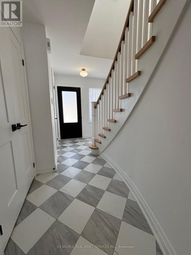 Photo du bâtiment - 851 Sweetwater Crescent