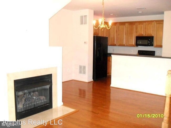 Building Photo - 3 br, 2.5 bath House - 12464B Liberty Brid...