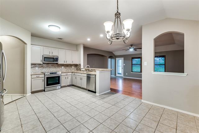 Foto del edificio - 317 Long Prairie Dr