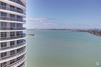 Building Photo - 1756 N Bayshore Dr